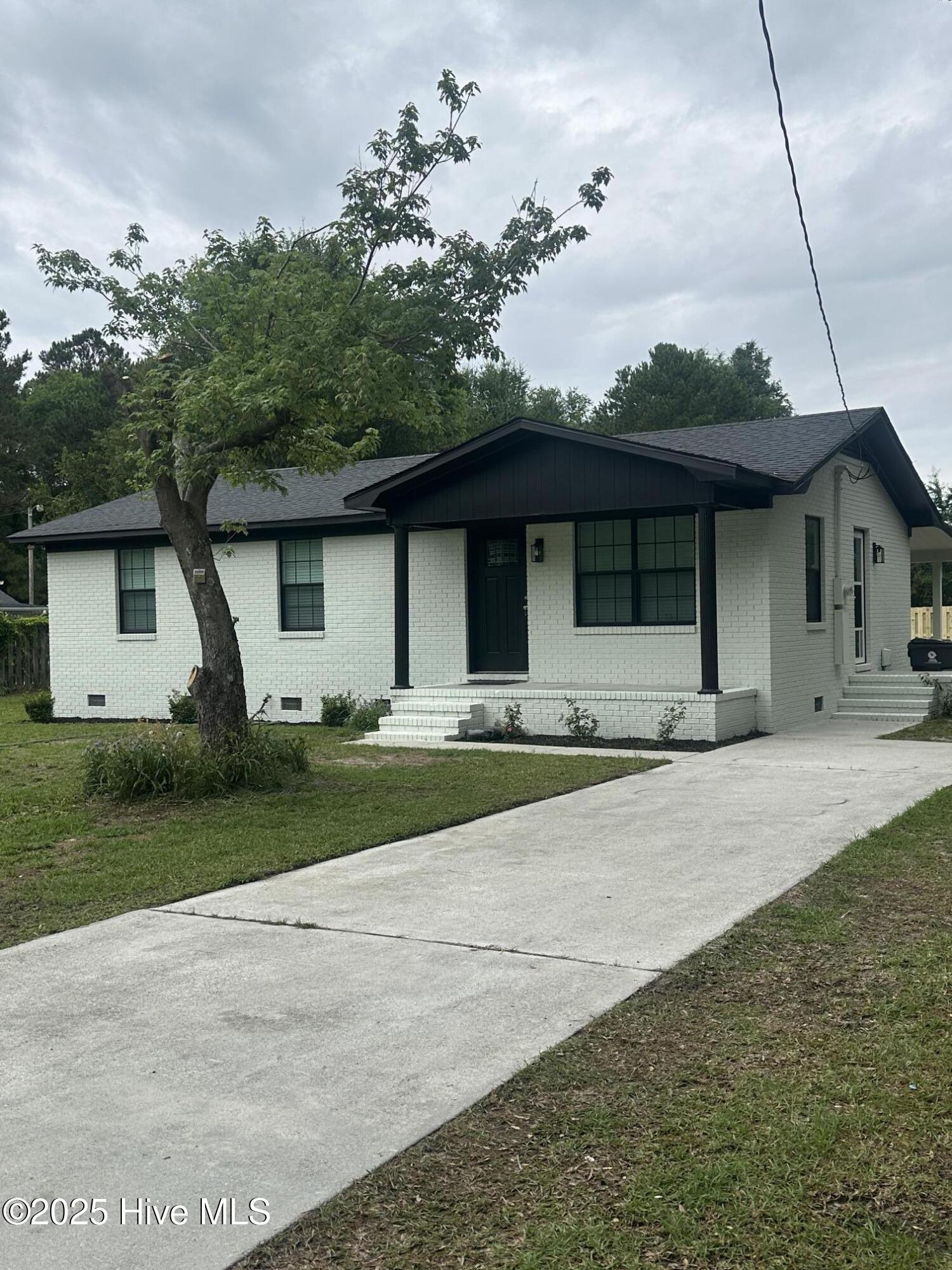 9166 Green Loop Road Northeast Leland, NC 28451 - Photo 1 of 17 Green Loop House