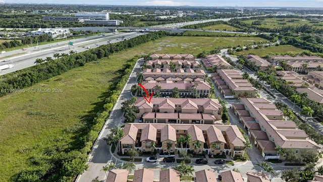$535,000 | 14615 Southwest 14 Street, Unit 14615, Pembroke Pines, FL 33027