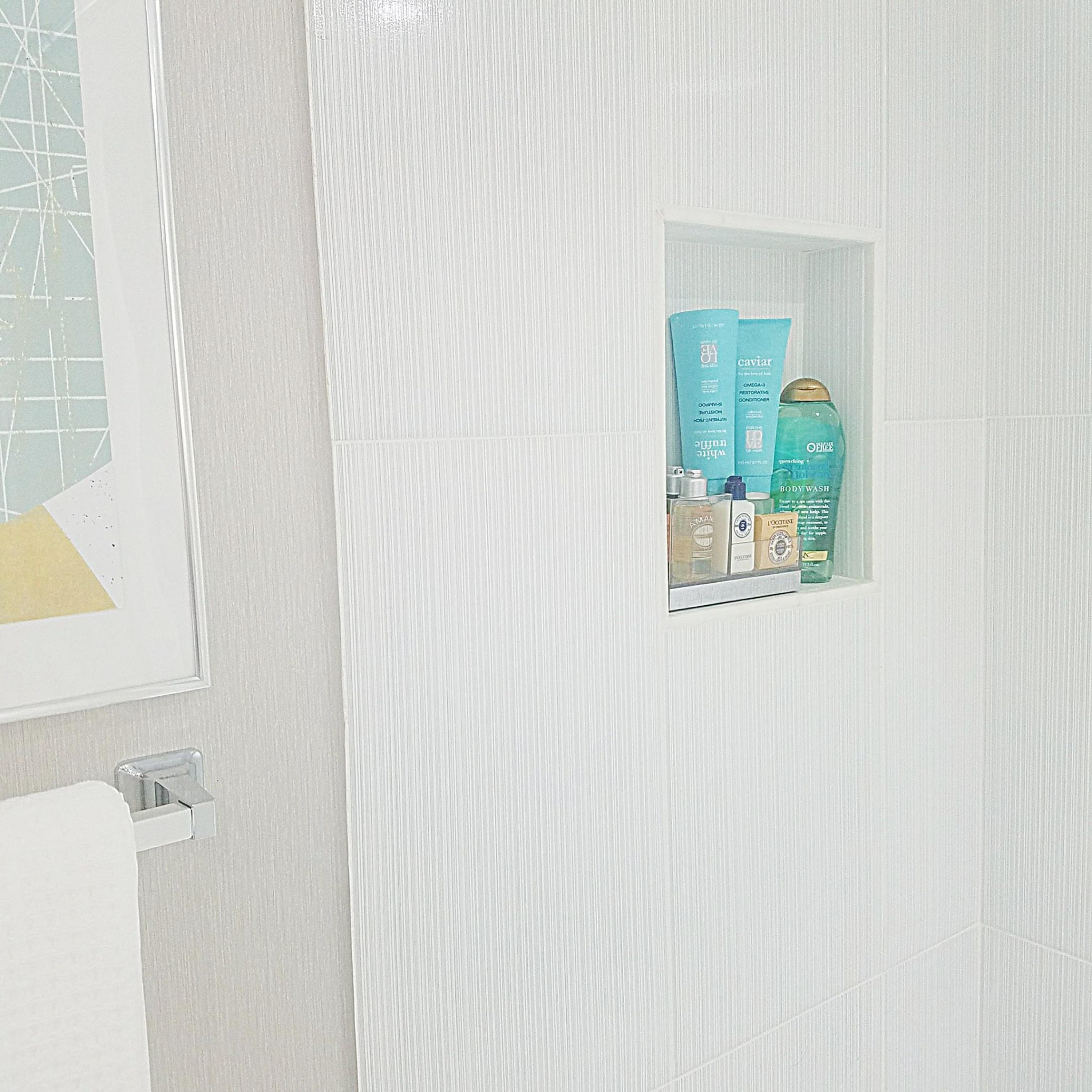 651 East Woolbright Road, Unit E204 Boynton Beach, FL 33435 - Photo 27 of 37 Guest Bathroom