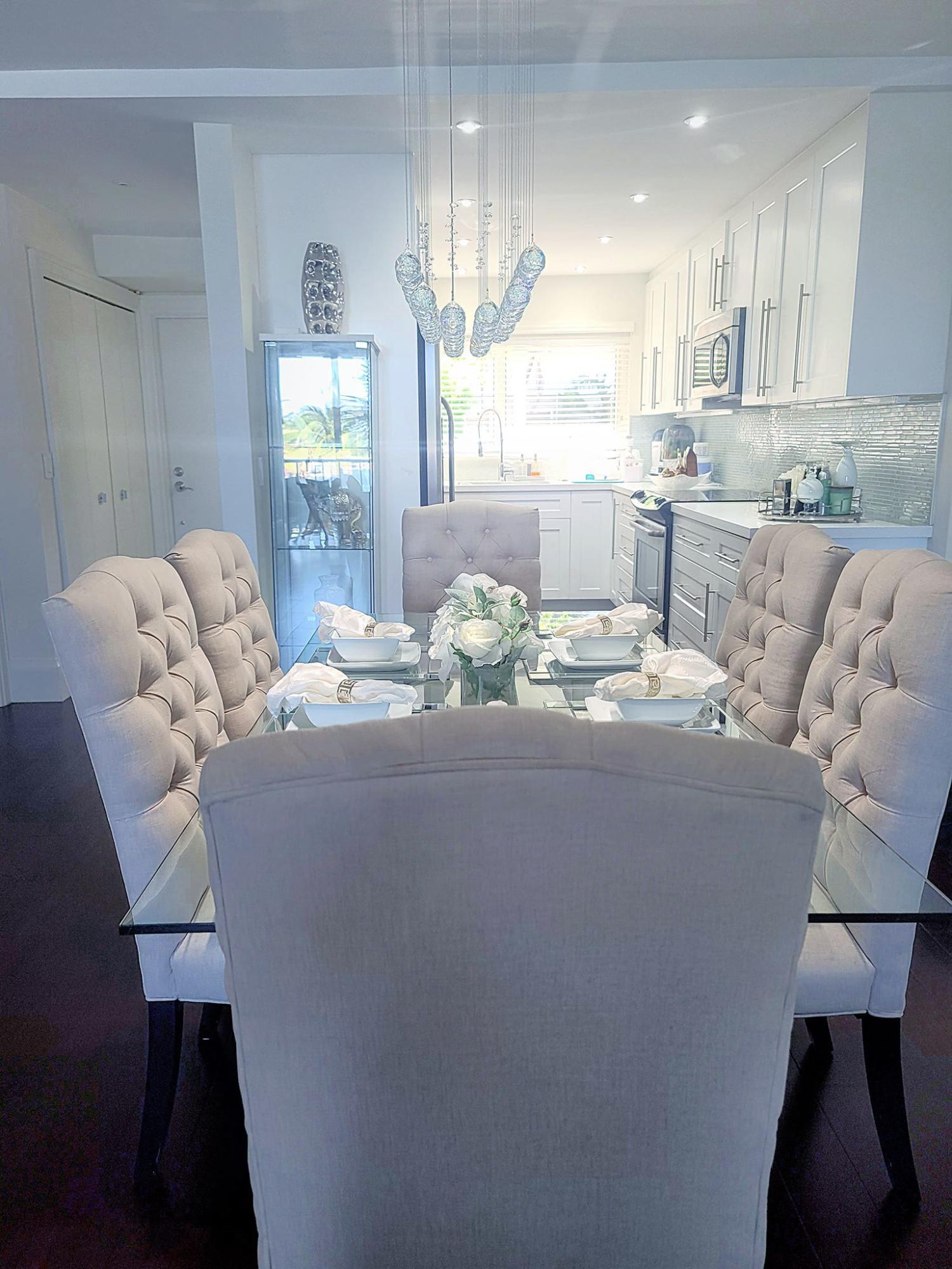 651 East Woolbright Road, Unit E204 Boynton Beach, FL 33435 - Photo 9 of 37 Dinning & Kitchen View