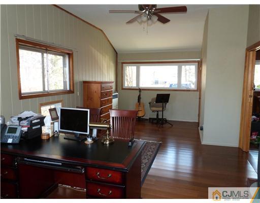 904 River Road Piscataway, NJ 08854 - Photo 11 of 20 Gallery Image 11