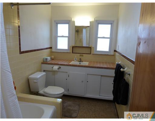 904 River Road Piscataway, NJ 08854 - Photo 14 of 20 Gallery Image 14