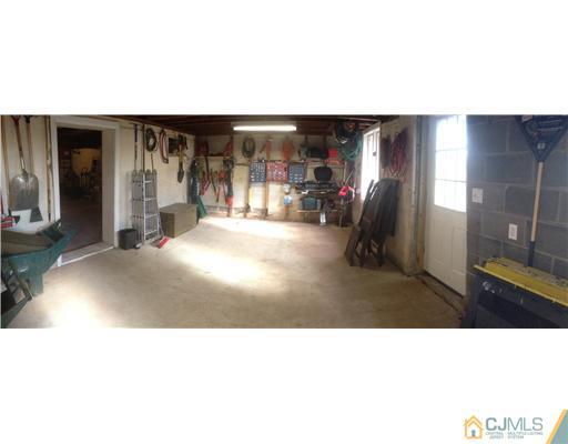 904 River Road Piscataway, NJ 08854 - Photo 16 of 20 Gallery Image 16
