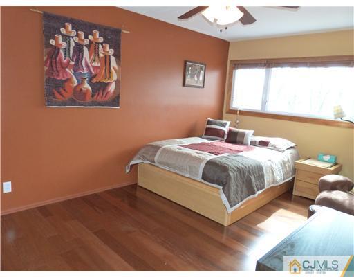 904 River Road Piscataway, NJ 08854 - Photo 6 of 20 Gallery Image 6