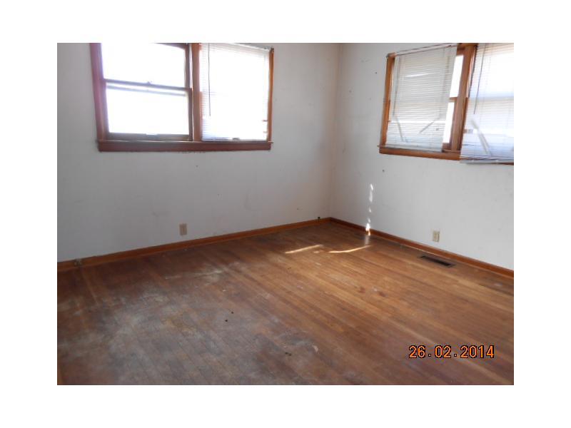 5543 West Colfax Manson Road Frankfort, IN 46041 - Photo 11 of 15 Gallery Image 11