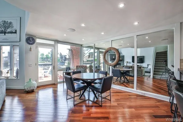 $875,000 | 252 Rivermist Drive, Buffalo, NY 14202