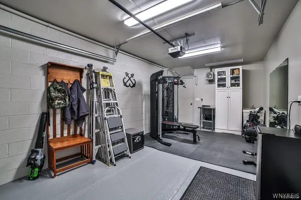 $875,000 | 252 Rivermist Drive, Buffalo, NY 14202