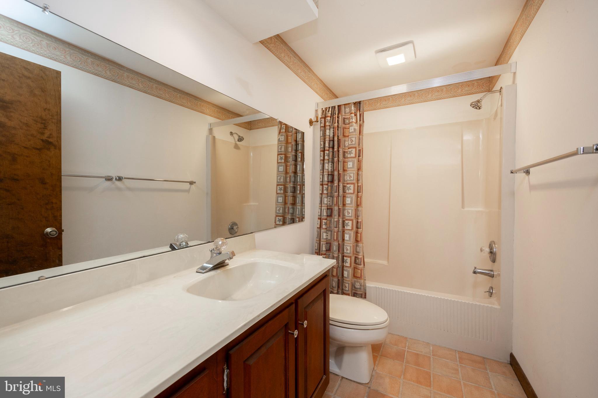 215 Downing Road Downingtown, PA 19335 - Photo 26 of 39 LL 3rd Full Bathroom