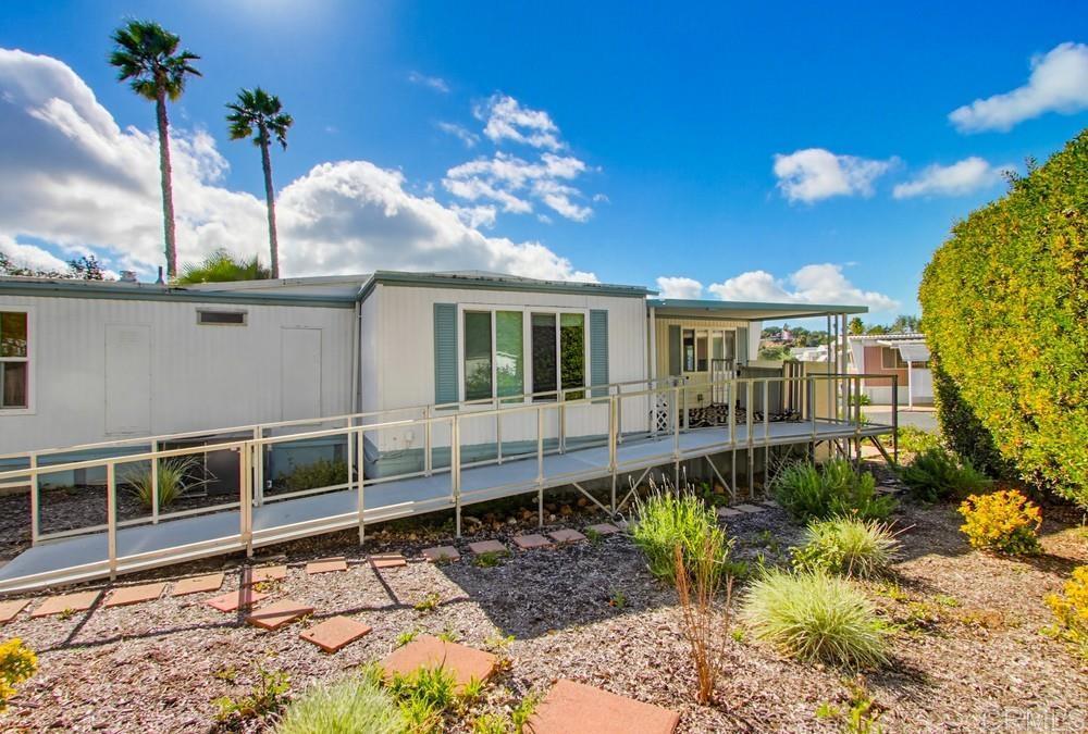 1120 East Mission Road, Unit SPACE 44 Fallbrook, CA 92028 - Photo 4 of 39