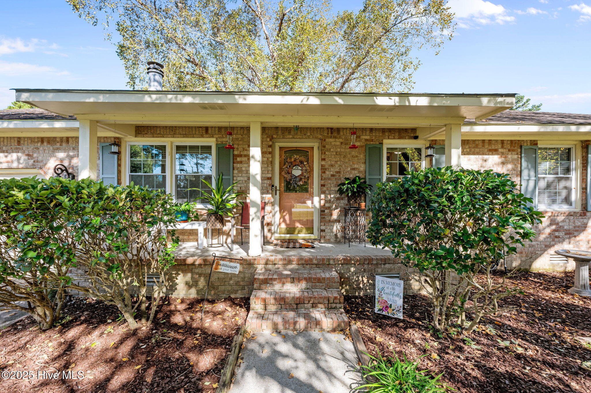 600 West Grantham Road New Bern, NC 28562 - Photo 2 of 27 2-web-or-mls-DSC_6632