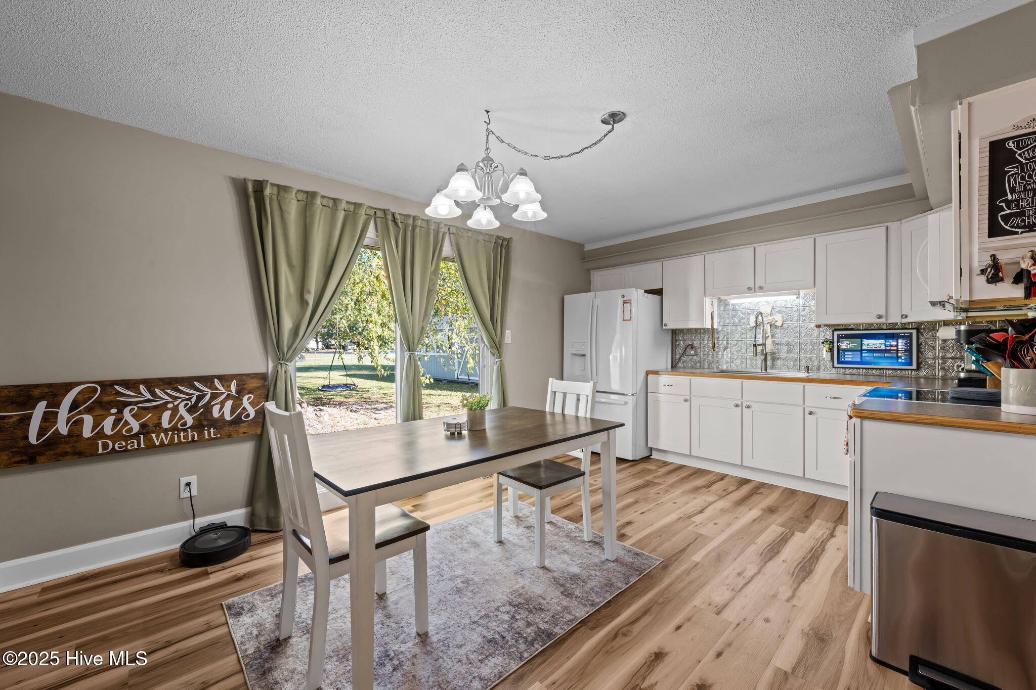 600 West Grantham Road New Bern, NC 28562 - Photo 7 of 27 7-web-or-mls-DSC_6589