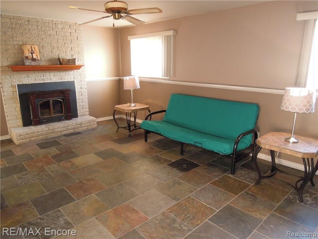 45411 Spagnuolo Road Macomb, MI 48044 - Photo 23 of 64 DSCN5268.jpg