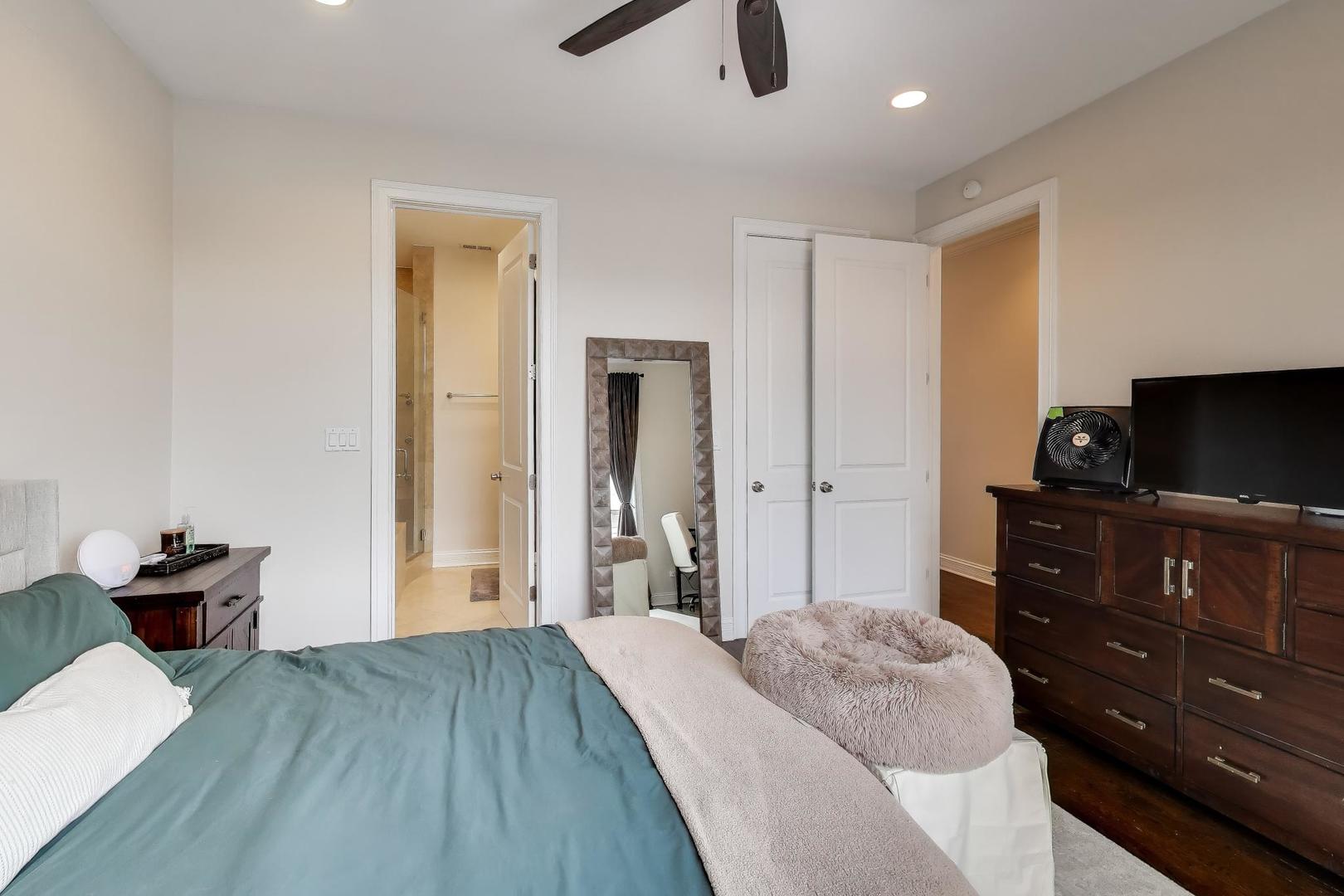 2726 West Cortez Street, Unit 3 Chicago, IL 60622 - Photo 12 of 25