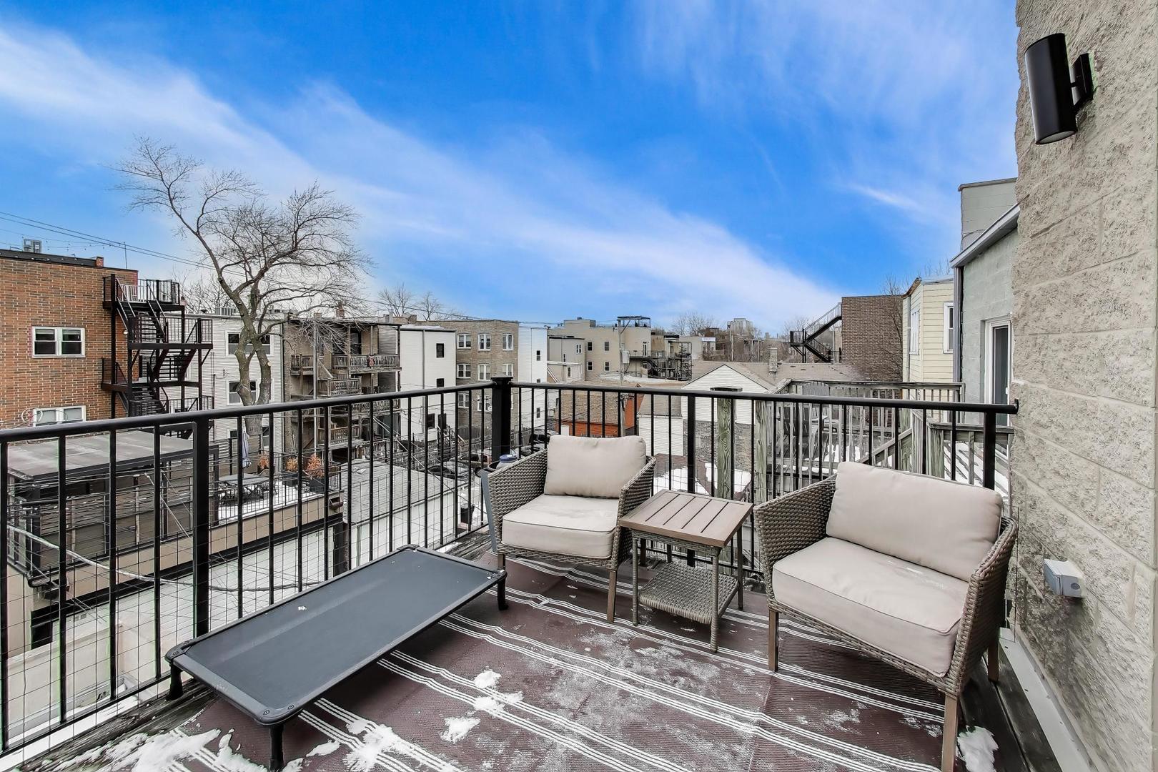 2726 West Cortez Street, Unit 3 Chicago, IL 60622 - Photo 8 of 25