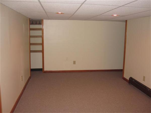 11 Thorndyke Street Springfield, MA 01118 - Photo 14 of 25 Gallery Image 14