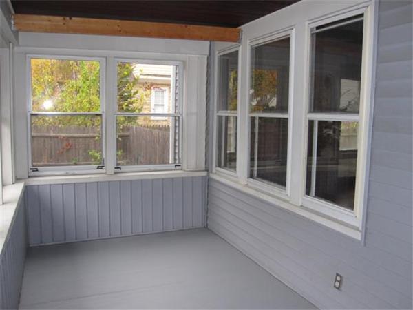 11 Thorndyke Street Springfield, MA 01118 - Photo 5 of 25 Gallery Image 5