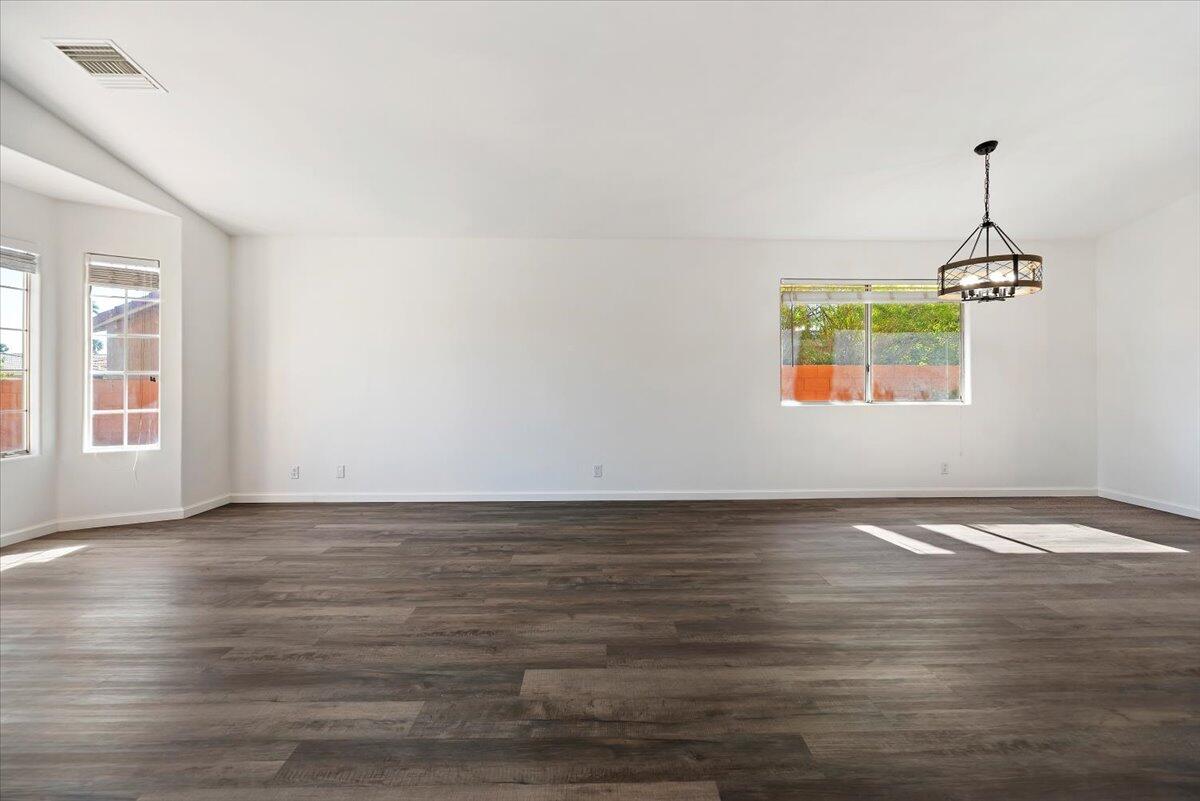 68635 Panorama Road Cathedral City, CA 92234 - Photo 17 of 58 09-Living & Dining Room