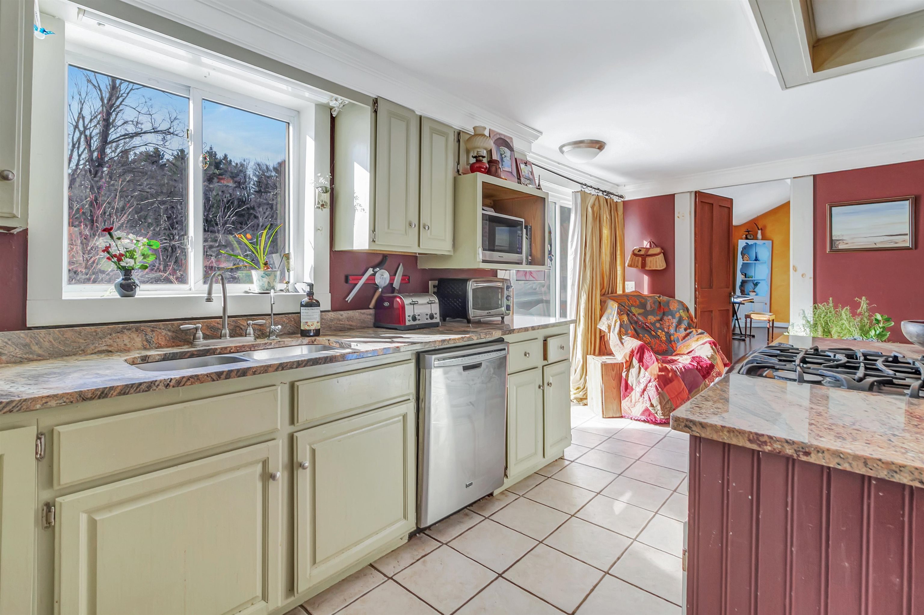 1607 Massey Road Springfield, VT 05156 - Photo 13 of 60