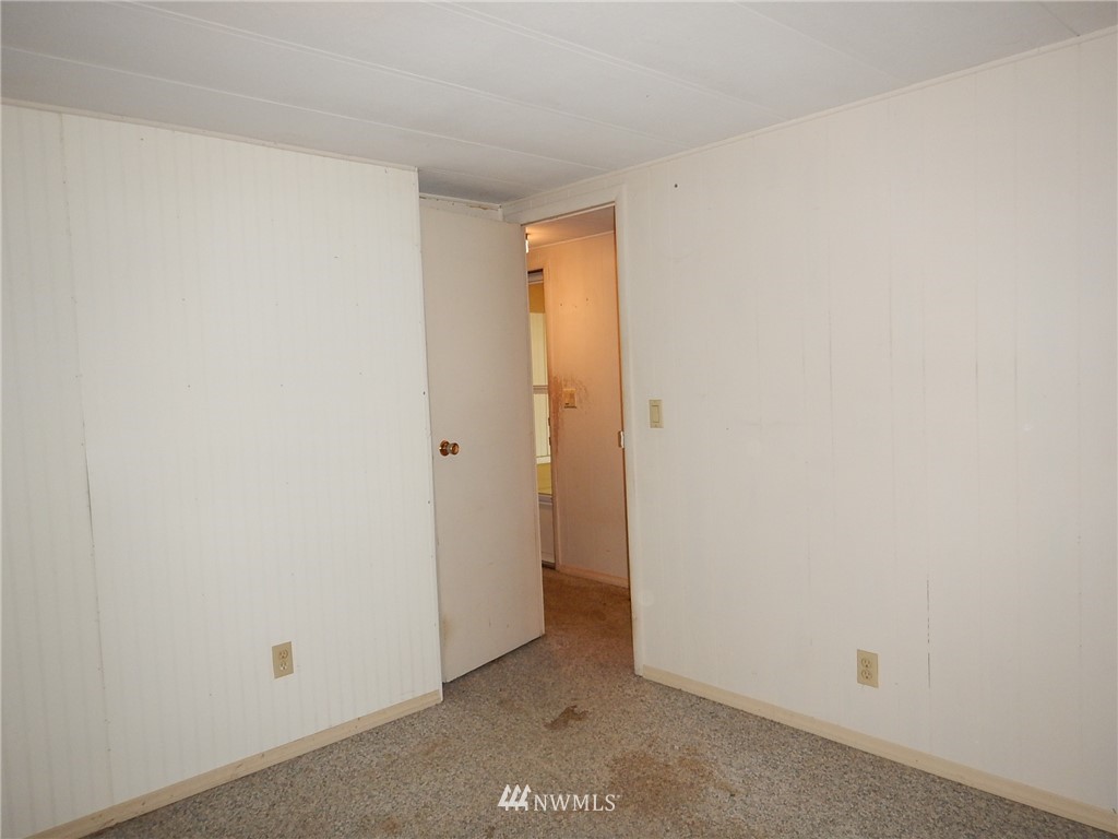 8931 West Lake Cochran Road Monroe, WA 98272 - Photo 15 of 24