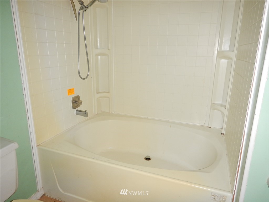 8931 West Lake Cochran Road Monroe, WA 98272 - Photo 18 of 24