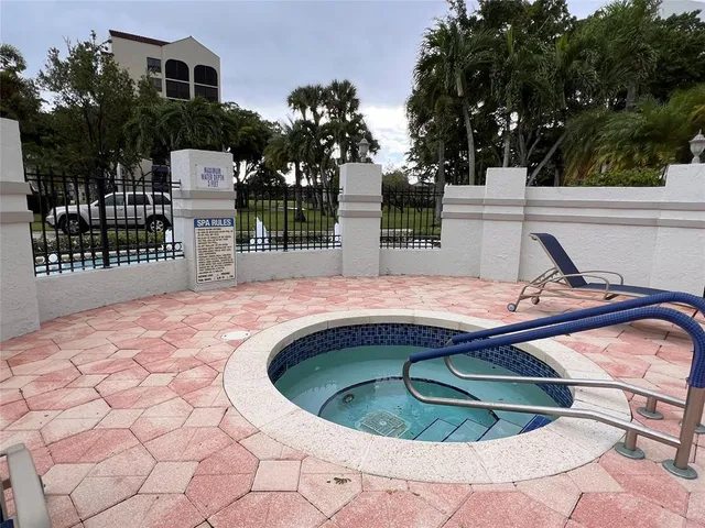 $670,000 | 7567 Imperial Drive, Unit 201, Boca Raton, FL 33433