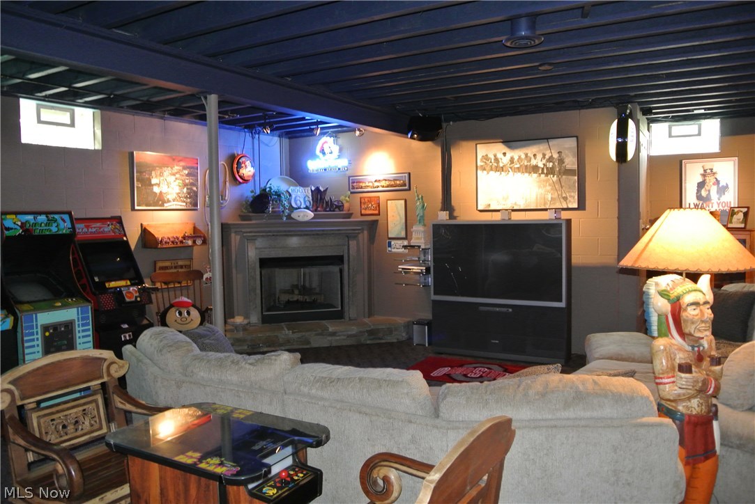 6475 Peck Road Ravenna, OH 44266 - Photo 17 of 25 Recreation Room