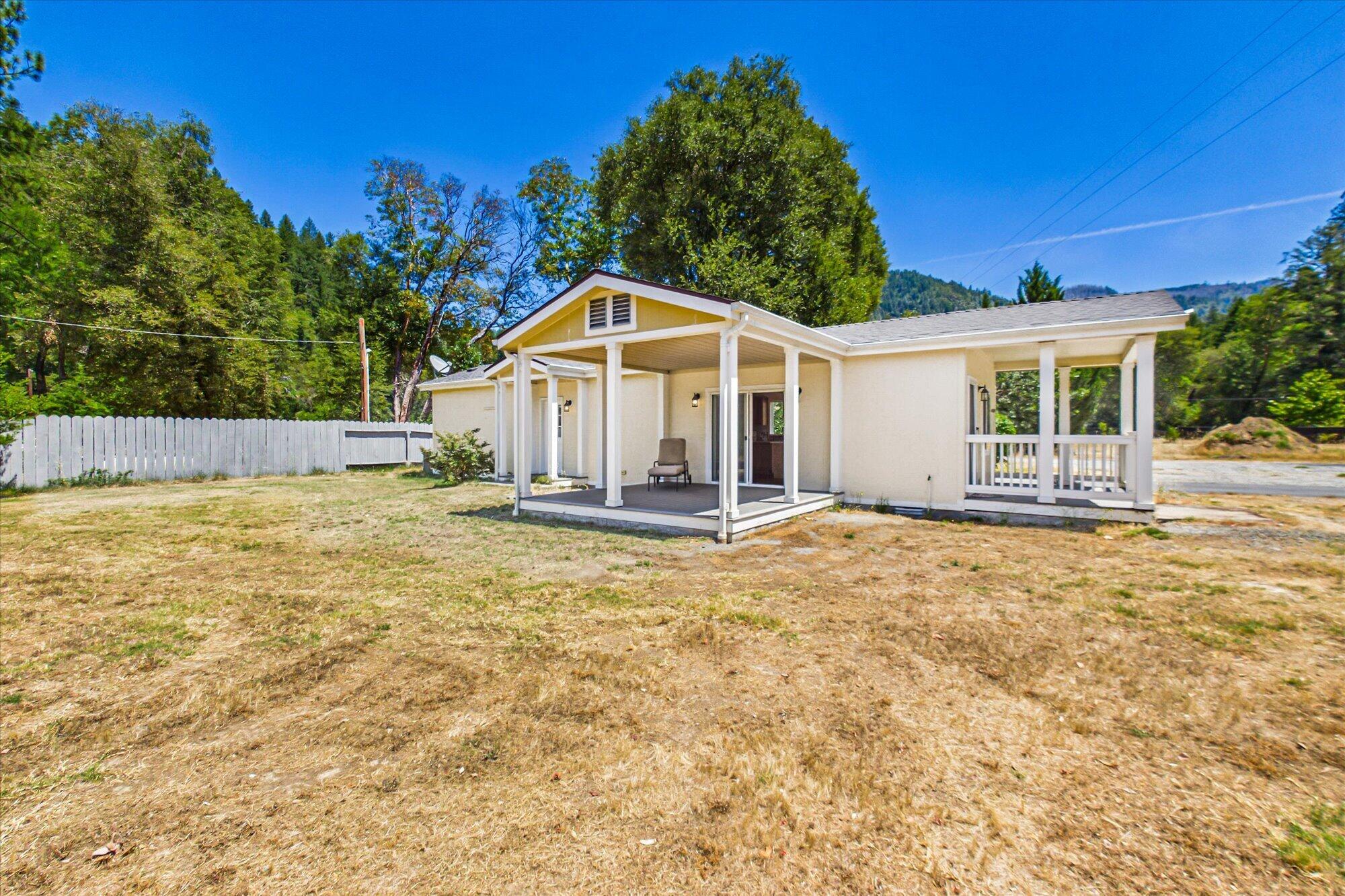 320 Patterson Road Willow Creek, CA 95573 - Photo 9 of 57