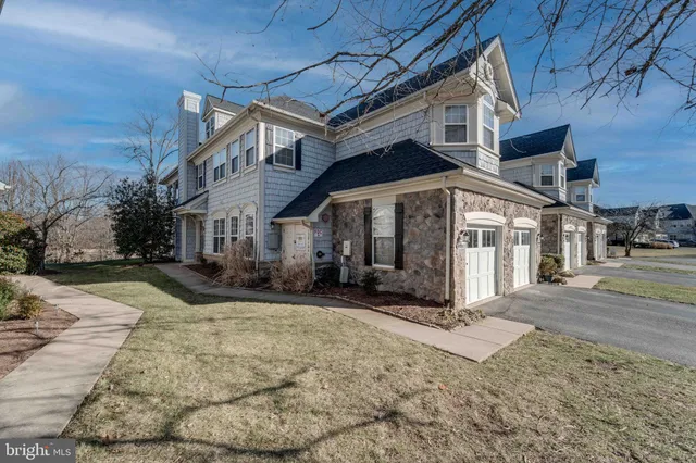 $520,000 | 13810 Greendale Drive, Woodbridge, VA 22191