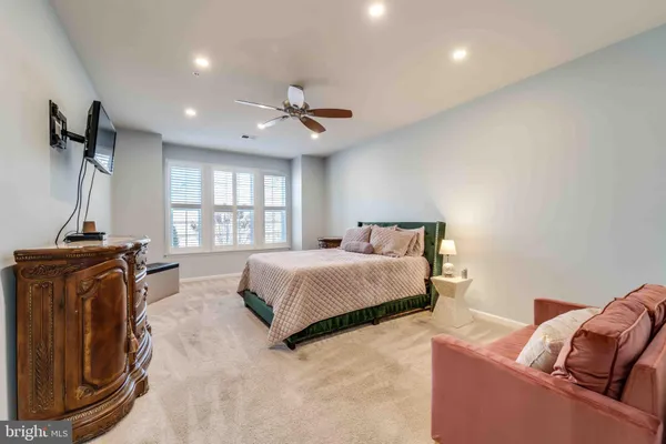 $520,000 | 13810 Greendale Drive, Woodbridge, VA 22191