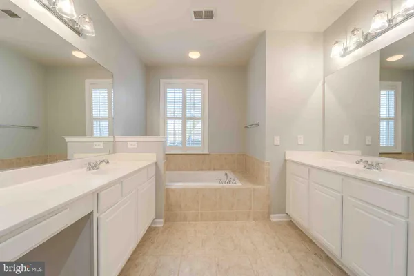 $520,000 | 13810 Greendale Drive, Woodbridge, VA 22191