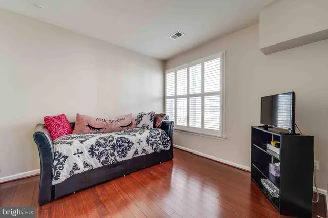 $520,000 | 13810 Greendale Drive, Woodbridge, VA 22191