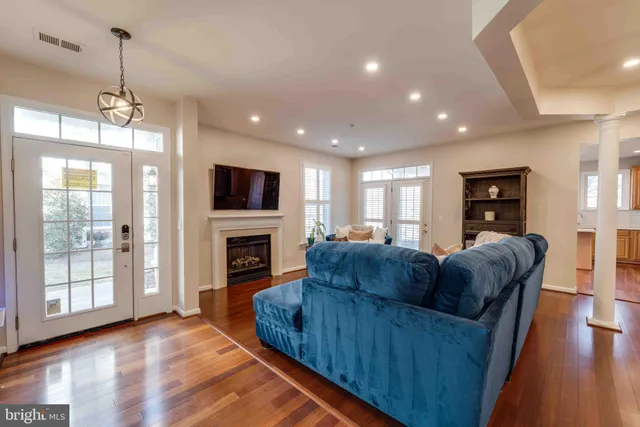 $520,000 | 13810 Greendale Drive, Woodbridge, VA 22191