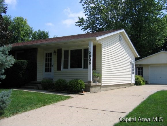 2908 Somerton Road Springfield, IL 62702 - Photo 1 of 12