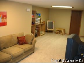 2908 Somerton Road Springfield, IL 62702 - Photo 12 of 12