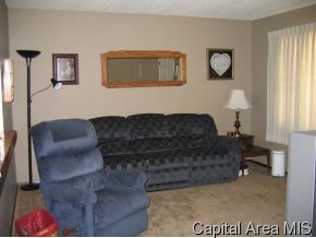 2908 Somerton Road Springfield, IL 62702 - Photo 5 of 12