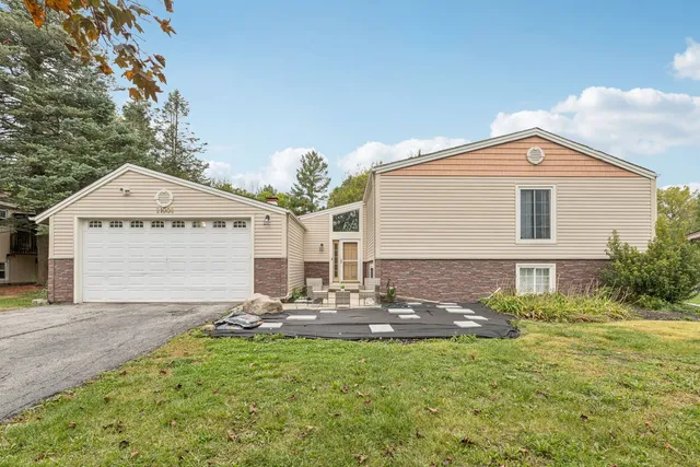 $330,000 | 21008 Apollo Circle, Olympia Fields, IL 60461