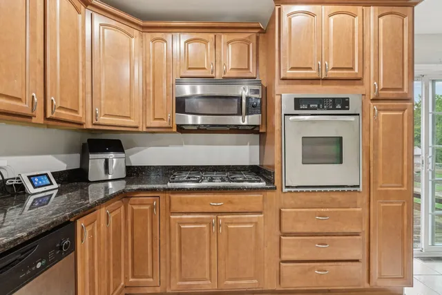 $330,000 | 21008 Apollo Circle, Olympia Fields, IL 60461