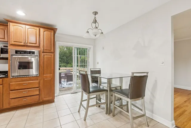 $330,000 | 21008 Apollo Circle, Olympia Fields, IL 60461