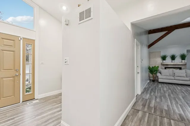 $330,000 | 21008 Apollo Circle, Olympia Fields, IL 60461