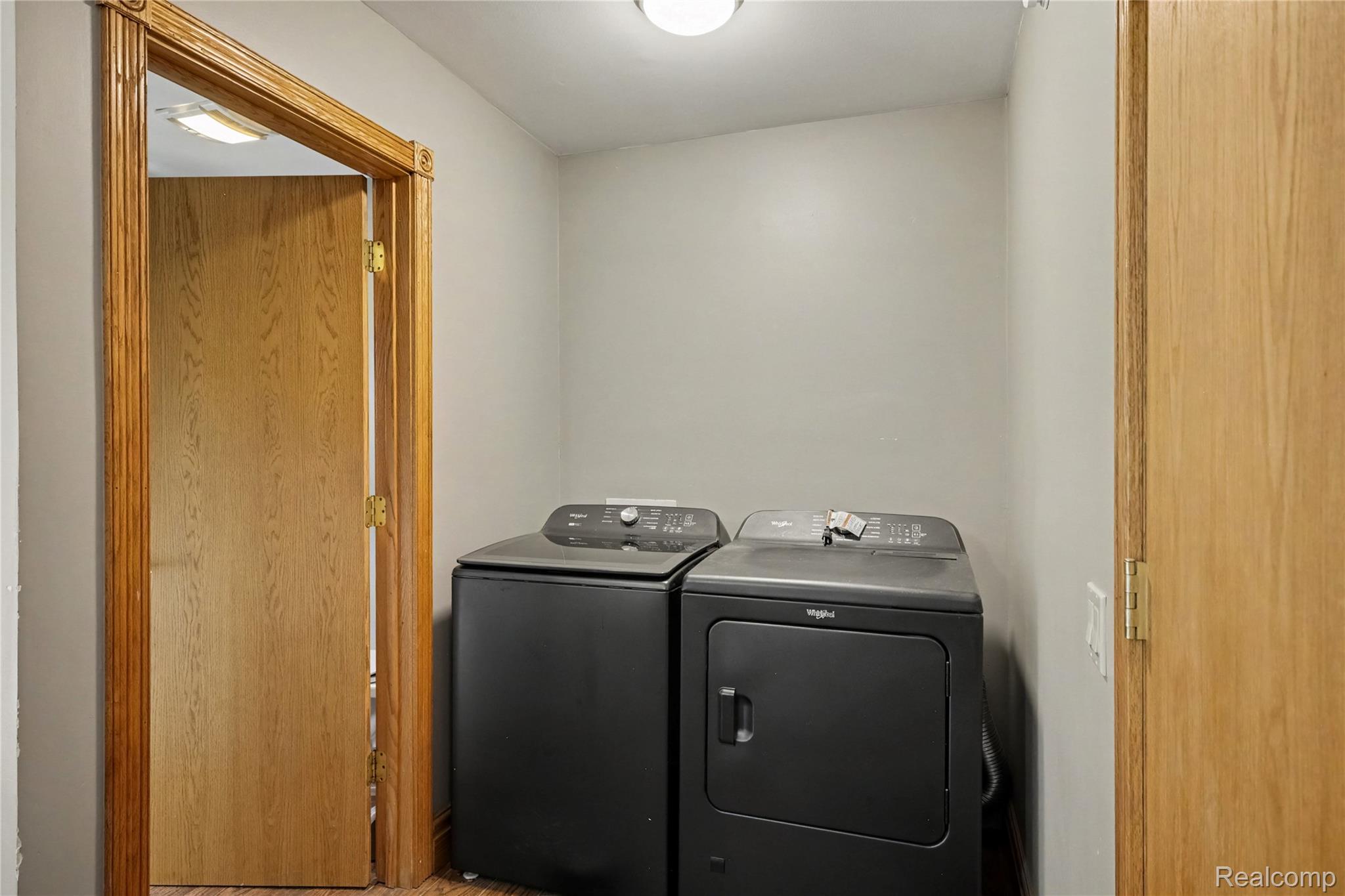 193 Miller Lake Road Columbiaville, MI 48421 - Photo 11 of 28 011_file_1183.jpg