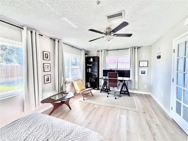 $439,999 | 4033 13th Avenue West, Bradenton, FL 34205