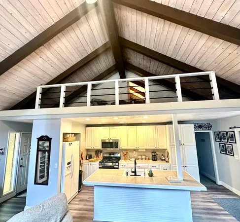 a view of a entryway of the house