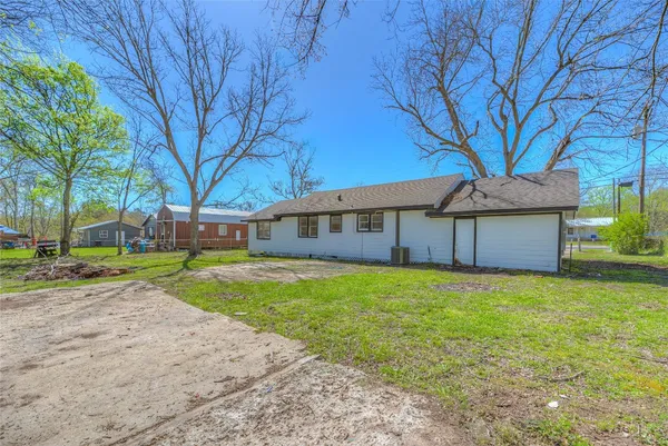 $169,900 | 615 East 1st Street, Groveton, TX 75845
