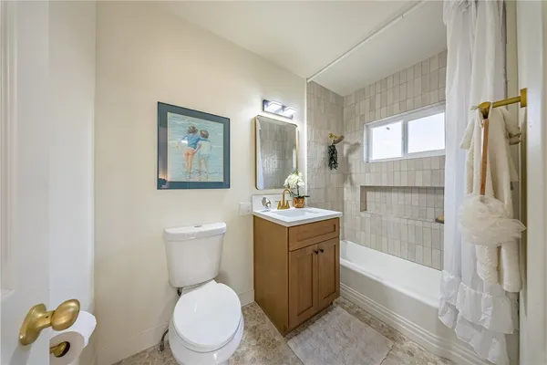 $749,900 | 946 Cedar Street, Corona, CA 92879