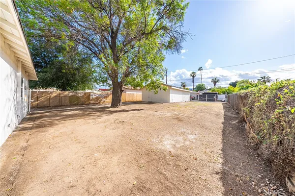 $749,900 | 946 Cedar Street, Corona, CA 92879