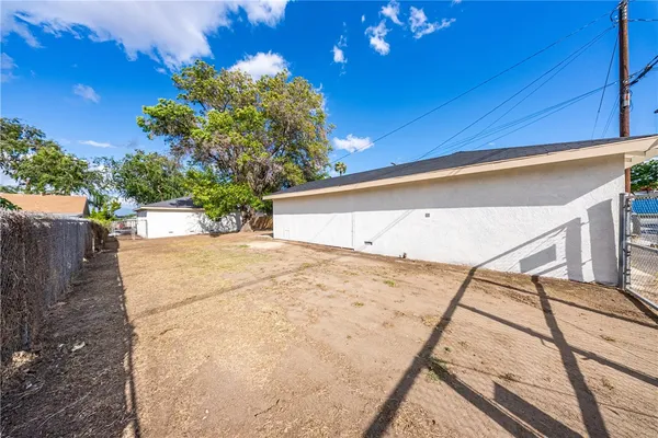 $749,900 | 946 Cedar Street, Corona, CA 92879