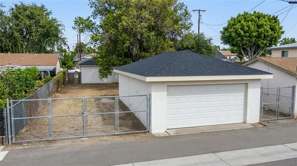 $749,900 | 946 Cedar Street, Corona, CA 92879