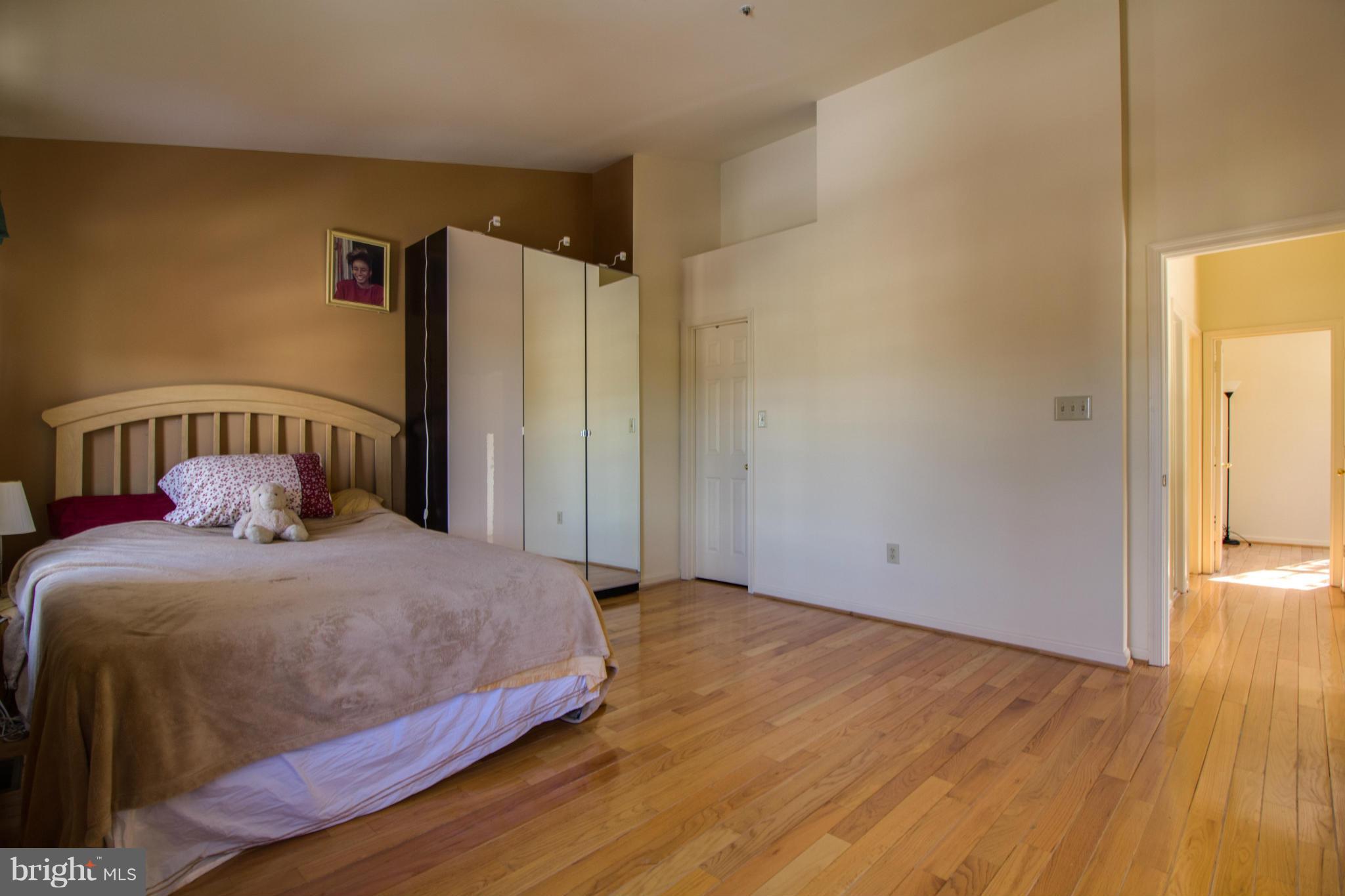 2141 Elm Tree Lane Silver Spring, MD 20906 - Photo 17 of 30 Bedroom (Master)
