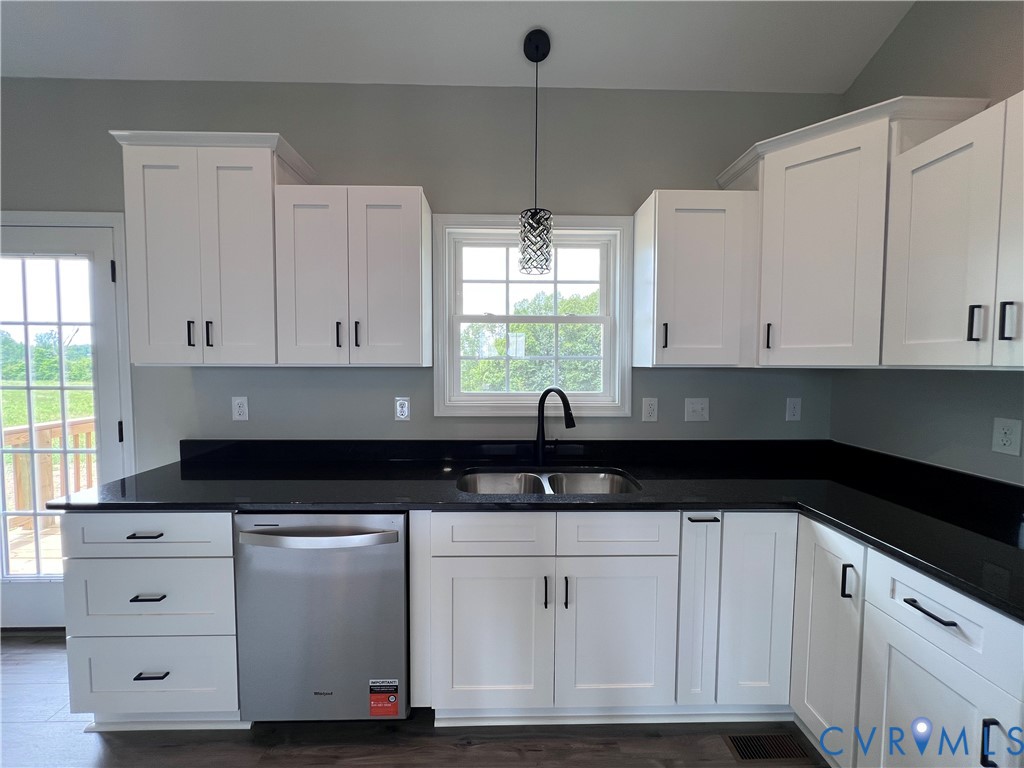 347 Old Ridge Road Farmville, VA 23901 - Photo 9 of 31
