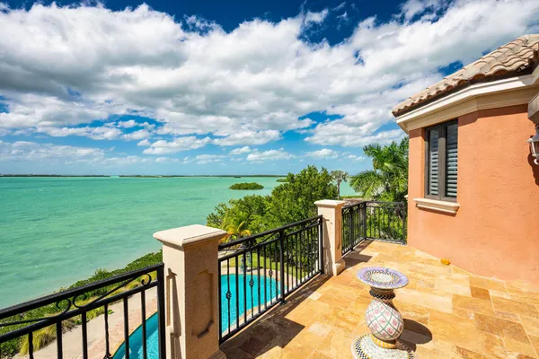 $5,750,000 | 30 Cannon Royal Drive, Key West, FL 33040